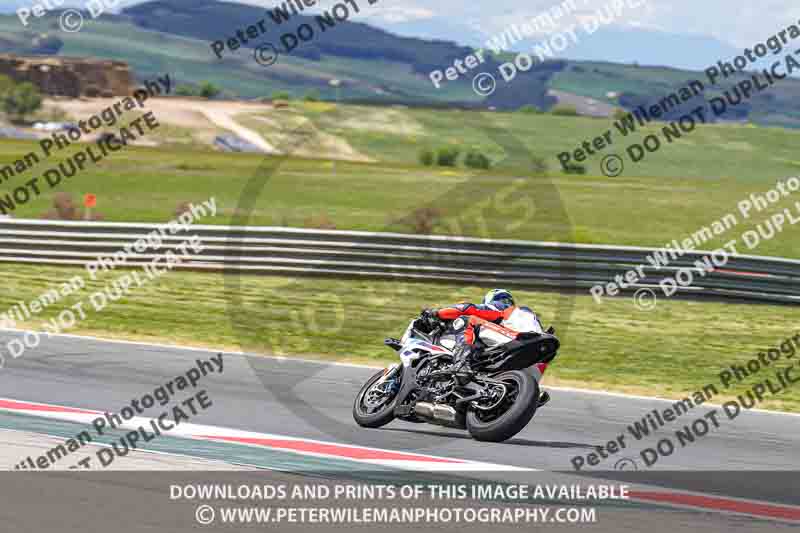 cadwell no limits trackday;cadwell park;cadwell park photographs;cadwell trackday photographs;enduro digital images;event digital images;eventdigitalimages;navarra;no limits trackdays;peter wileman photography;racing digital images;trackday digital images;trackday photos
